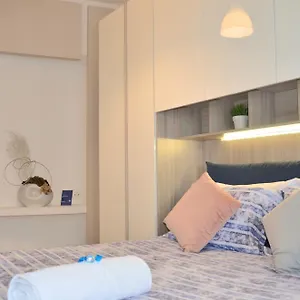 La Maison Eur , Roma Italia